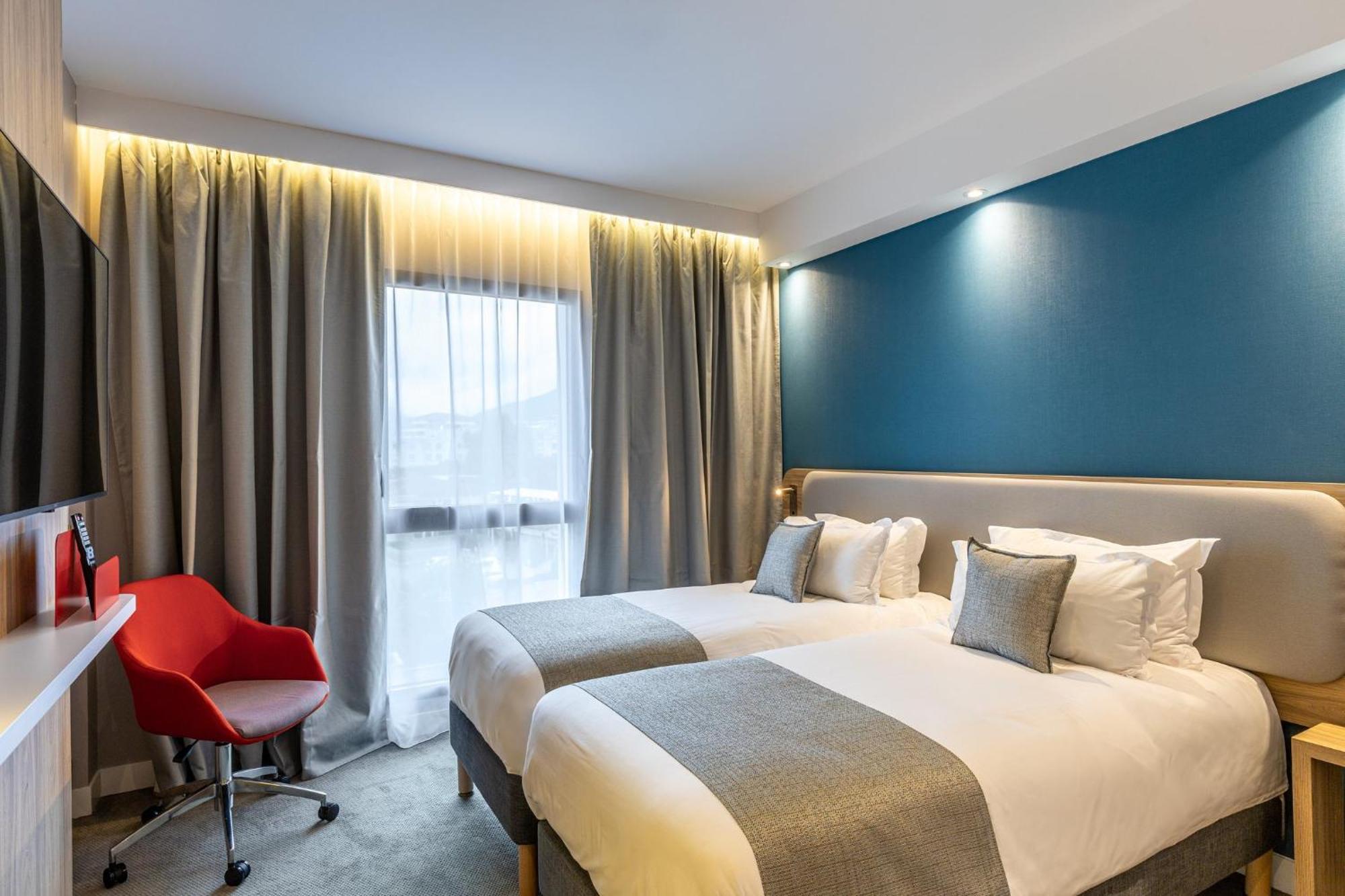 Holiday Inn Express Ajaccio By Ihg Exteriör bild