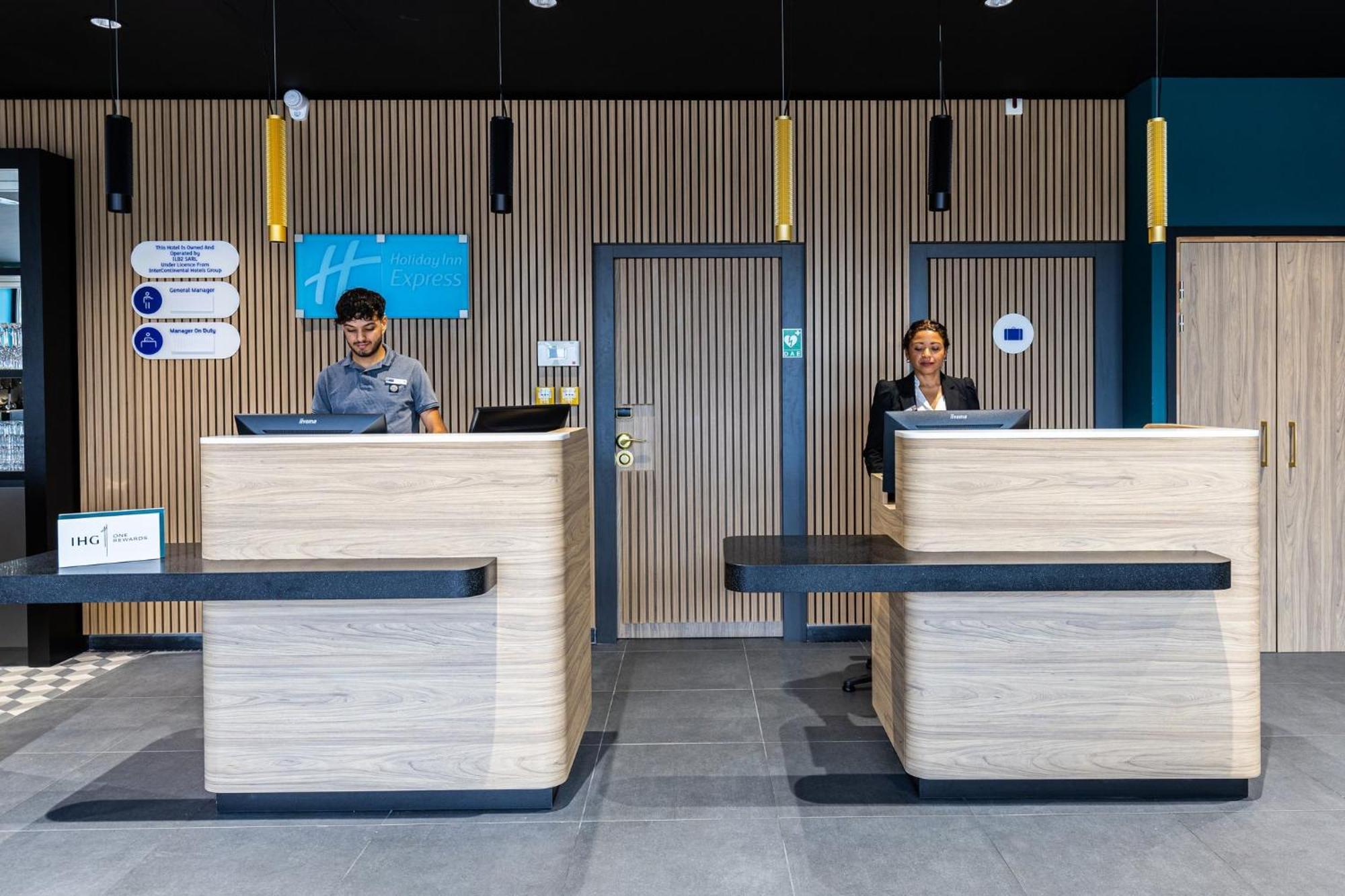 Holiday Inn Express Ajaccio By Ihg Exteriör bild